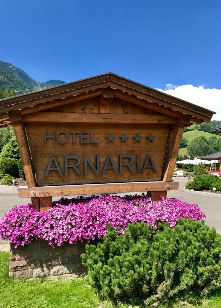 אורטיסיי Hotel Arnaria מראה חיצוני תמונה